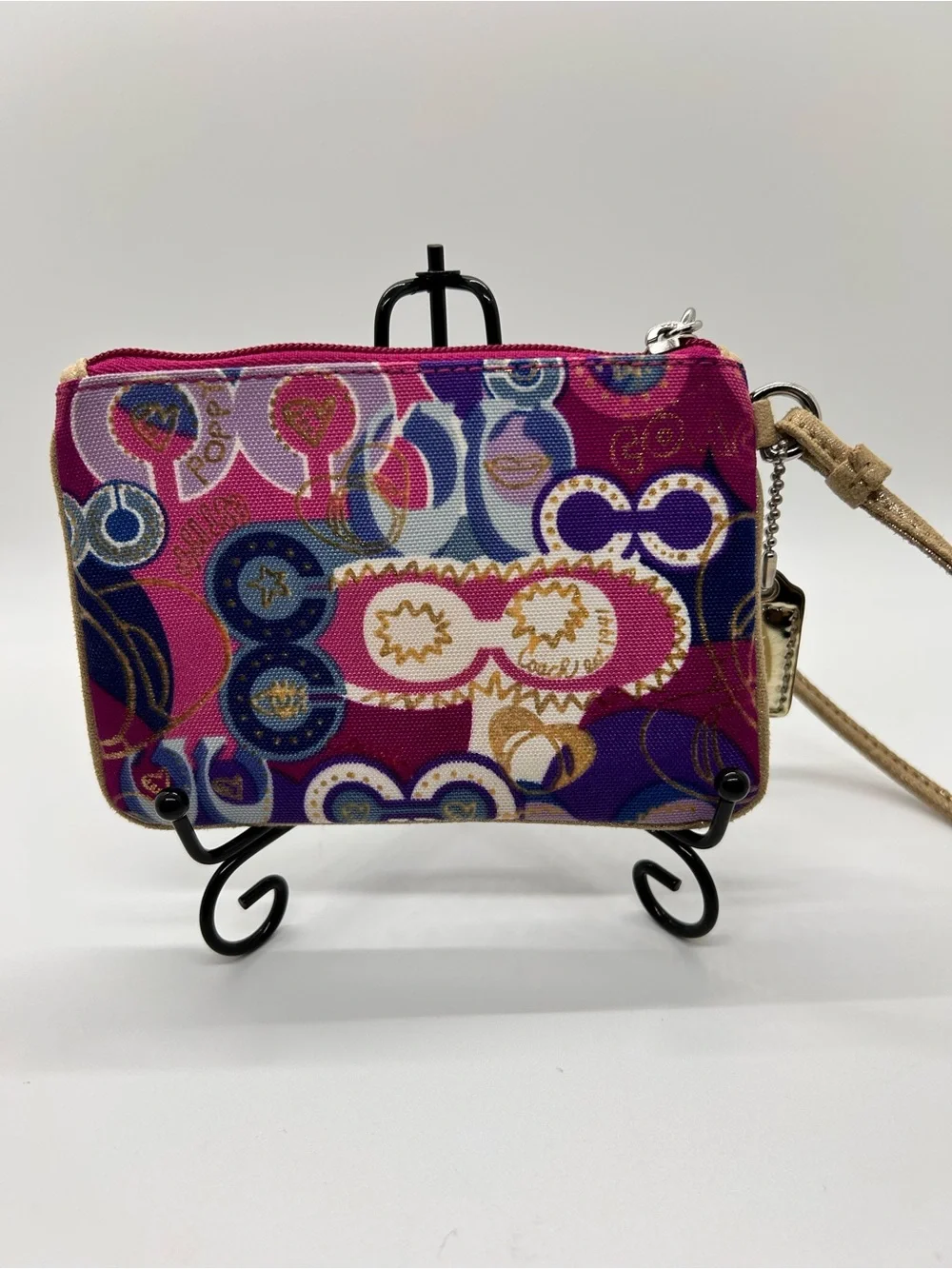 Coach Poppy Collection Vintage wristlet Pop C graffiti pattern print